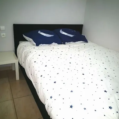 Apartment Voor 4 Personen Met Zwembad Aan Zee Pool 28 Degr Celcius Already Open Bredene