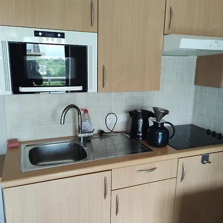 Voor 4 Personen Met Zwembad Aan Zee Pool 28 Degr Celcius Already Open Apartment *