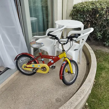 Voor 4 Personen Met Zwembad Aan Zee Apartmán Bredene